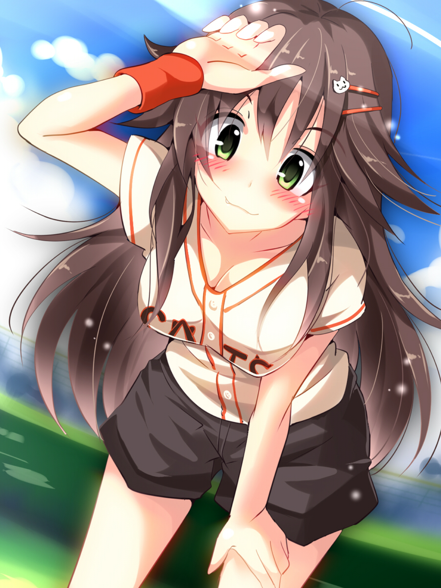 baseball_uniform blush breasts brown_hair fang green_eyes hair_ornament hairclip highres himekawa_yuki idolmaster idolmaster_cinderella_girls long_hair medium_breasts natsu_(anta_tte_hitoha) shorts smile solo sportswear