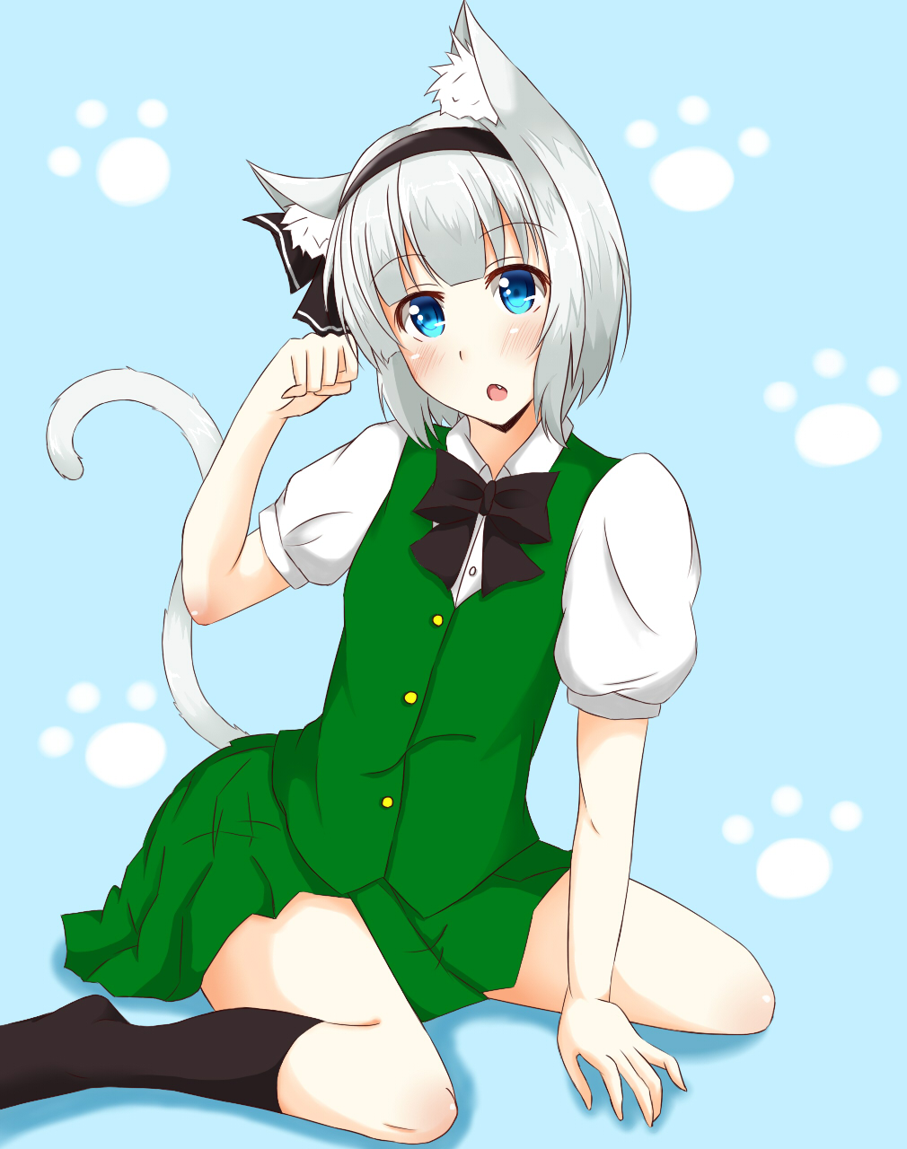:o animal_ears black_hairband black_legwear blue_background blue_eyes blush bow bowtie cat_ears cat_tail full_body green_skirt hair_bow hairband head_tilt highres kemonomimi_mode kneehighs konpaku_youmu looking_at_viewer no_shoes open_mouth paw_pose paw_print puffy_short_sleeves puffy_sleeves ribbon shirt short_hair short_sleeves silver_hair sitting skirt solo tail touhou vest wariza