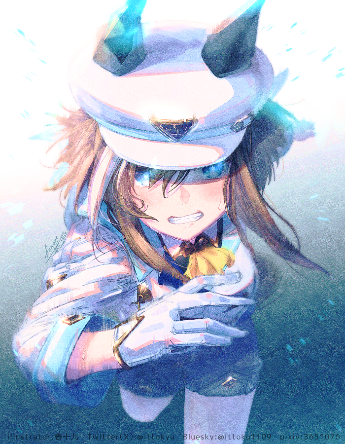 1girl animal_ears ascot backlighting black_shorts blue_eyes bluesky_username brown_hair cheval_grand_(umamusume) clenched_teeth commentary_request ears_through_headwear hair_between_eyes hat horse_ears horse_girl horse_tail ittokyu jacket long_sleeves looking_at_viewer multicolored_hair peaked_cap pixiv_id running shorts solo streaked_hair tail teeth twitter_username umamusume white_hair white_hat white_jacket yellow_ascot