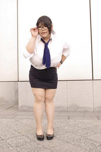 1girl belly black_hair breasts cosplay fat glasses holon holon_(cosplay) huge_breasts luu_(cosplayer) photo real_drive