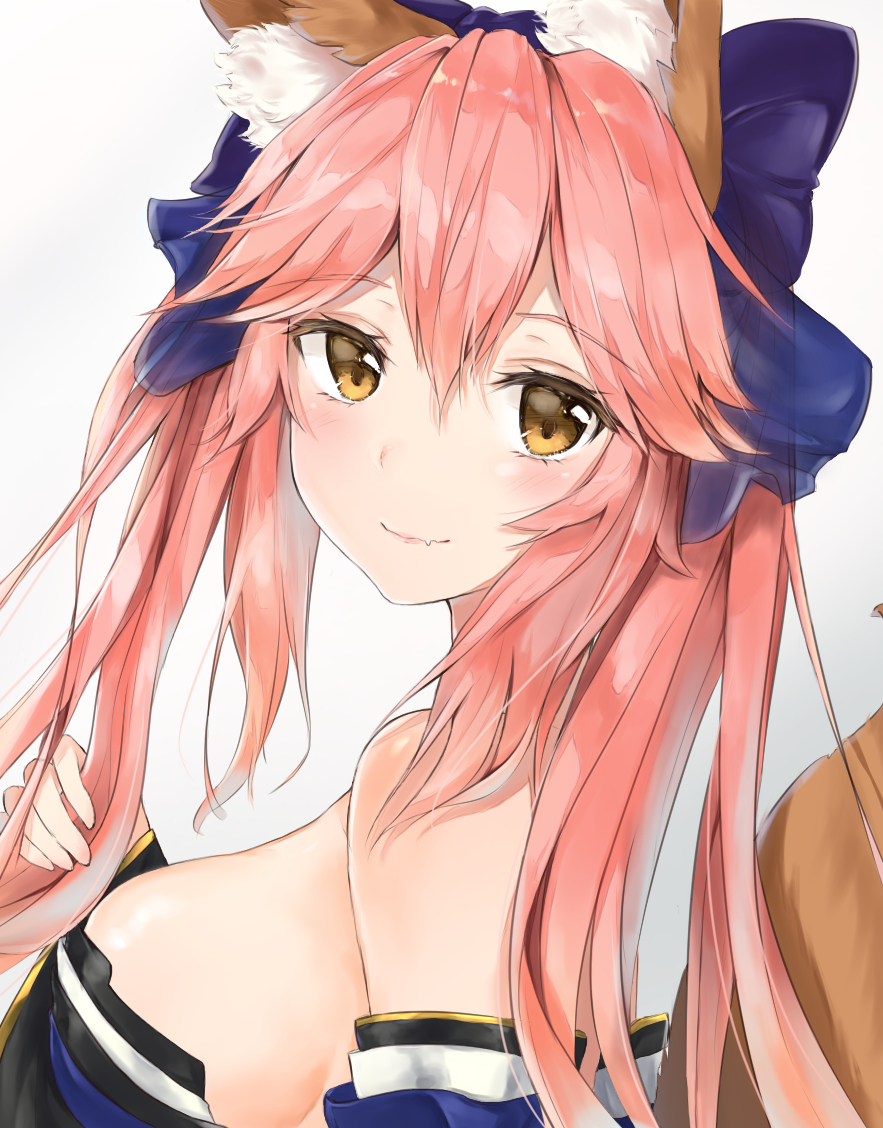 1girl animal_ear_fluff animal_ears blue_kimono blush bow breasts closed_mouth eyebrows_visible_through_hair fang fate/extra fate/grand_order fate_(series) fox_ears fox_girl fox_tail hair_bow hair_ribbon hand_in_hair japanese_clothes kimono large_breasts long_hair looking_at_viewer looking_to_the_side pink_hair ribbon sagoshi simple_background smile solo tail tamamo_(fate)_(all) tamamo_no_mae_(fate) white_background yellow_eyes