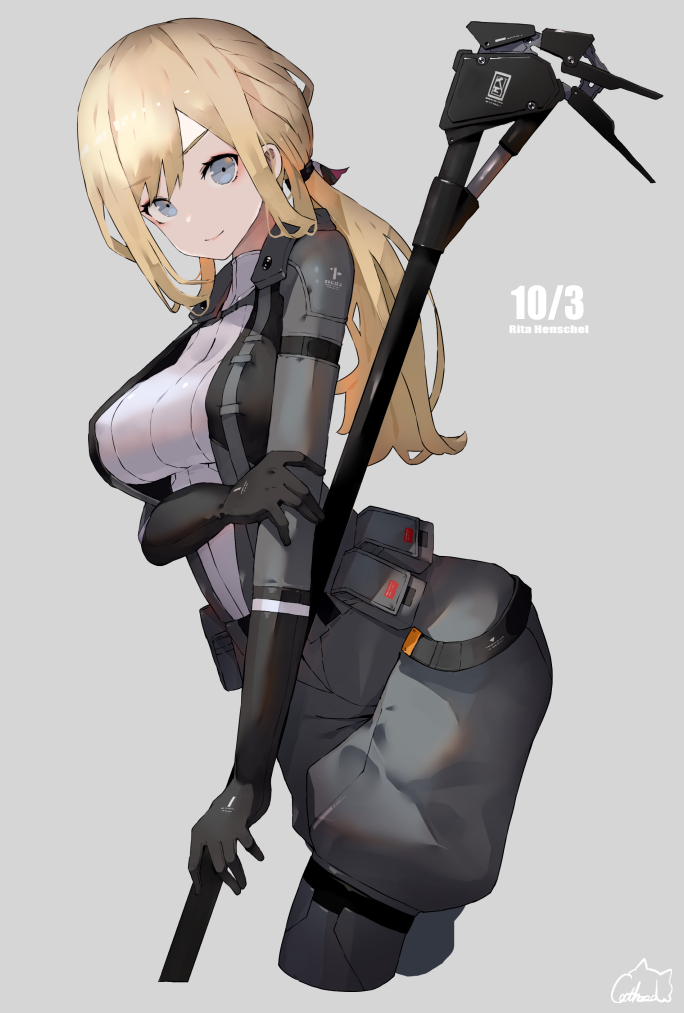 1girl alice_gear_aegis blonde_hair blue_eyes bodysuit breasts commentary_request dated gloves grey_bodysuit grey_gloves holding holding_weapon large_breasts ponytail red_cat_hood rita_henschel signature smile weapon