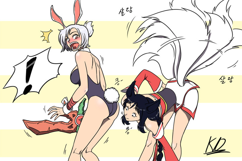 2girls ahri animal_ears artist_request ass back blue_hair bunny_ears bunny_tail bunnysuit fox_ears fox_tail league_of_legends legs long_hair multiple_girls open_mouth red_eyes riven_(league_of_legends) scream screaming short_hair simple_background smile sword tail weapon white_hair yuri