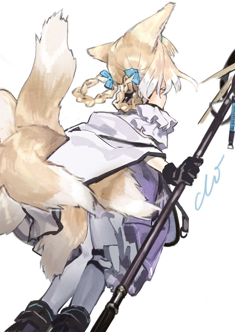 1girl animal_ears arknights bare_shoulders black_gloves blonde_hair braid braided_hair_rings colored_tips dress fox_ears fox_girl fox_tail gloves highres holding holding_staff kitsune kyuubi medium_hair multicolored_hair multiple_tails solo staff suzuran_(arknights) tail twin_braids two-tone_hair white_hair xiao_chichi