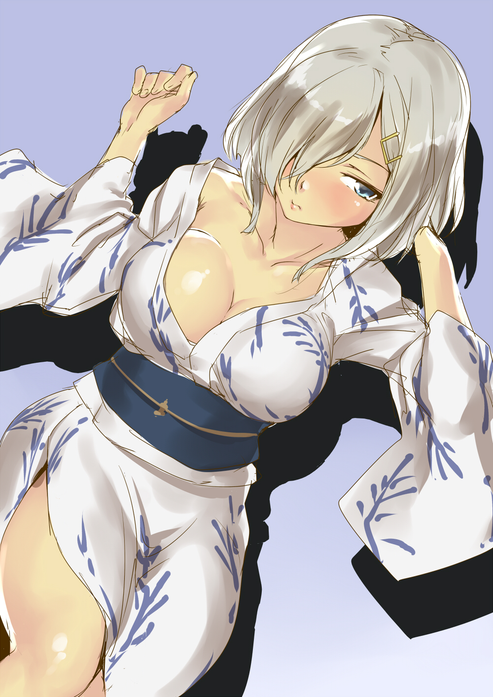 adapted_costume alternate_costume blue_eyes blush breasts cleavage collarbone commentary_request hair_ornament hair_over_one_eye hairclip hamakaze_(kantai_collection) highres japanese_clothes kantai_collection kimono large_breasts nukkoru obi sash shadow short_hair silver_hair simple_background solo yukata