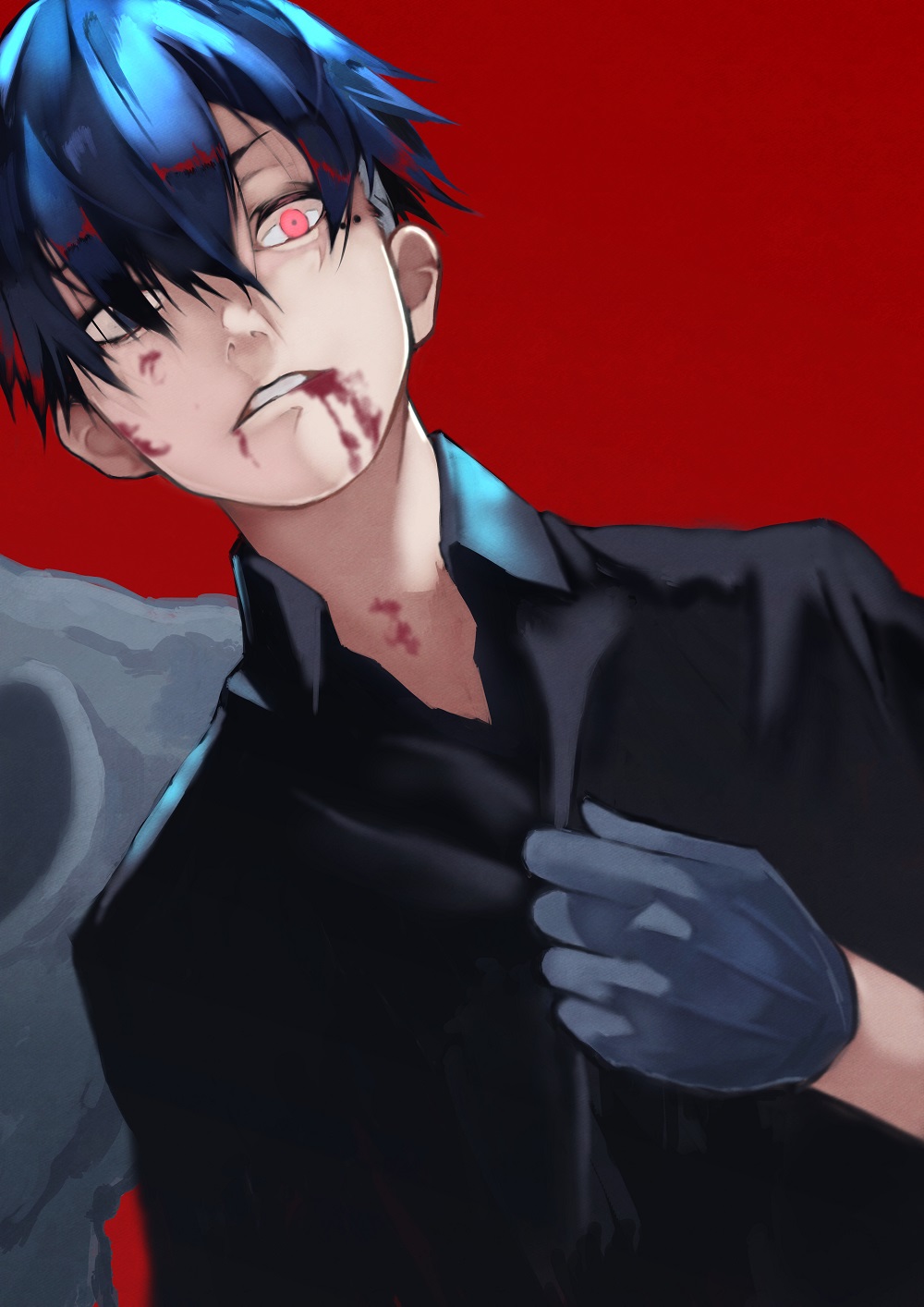 1boy 55level black_hair black_shirt blood blood_in_mouth blood_on_face blue_eyes commentary_request gloves grey_gloves hair_between_eyes hair_over_one_eye hand_on_own_chest heterochromia highres kagune_(tokyo_ghoul) looking_at_viewer one_eye_covered open_eyes open_mouth out_of_frame red_background red_eyes shirt short_hair short_sleeves solo teeth tokyo_ghoul upper_body urie_kuki