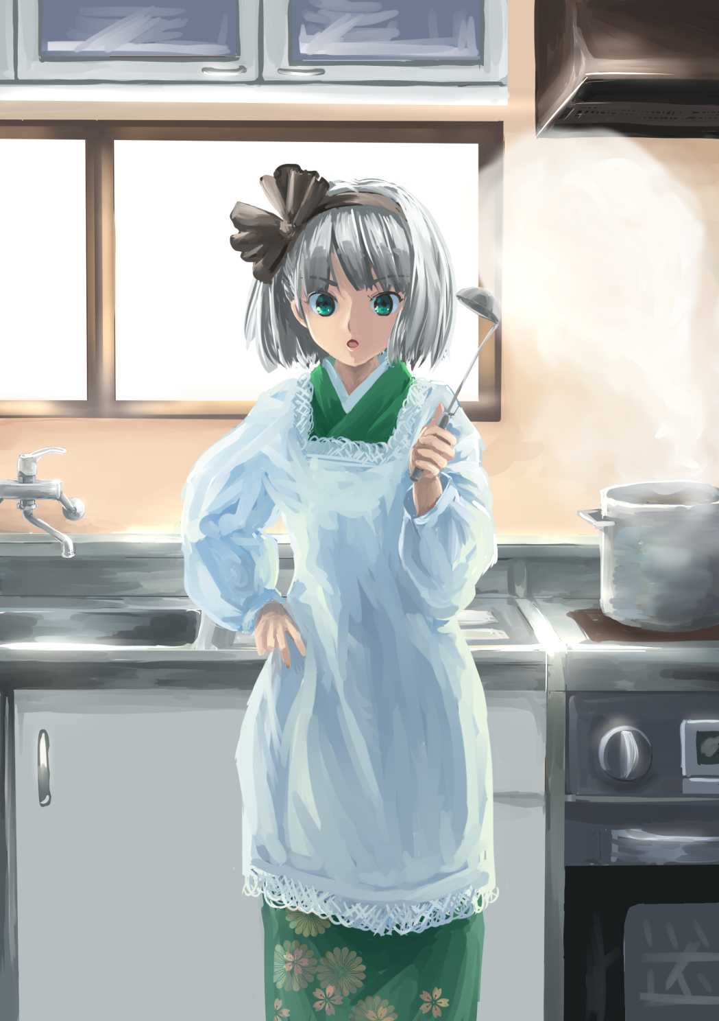 alternate_costume black_hairband bob_cut breasts commentary_request day floral_print green_eyes green_kimono hairband hand_on_hip highres japanese_clothes kappougi kimono kitchen konpaku_youmu konpaku_youmu_(ghost) long_sleeves looking_at_viewer sasurai_no_kuchibuefuki short_hair silver_hair sink small_breasts solo soup_ladle steam stove sunlight touhou window