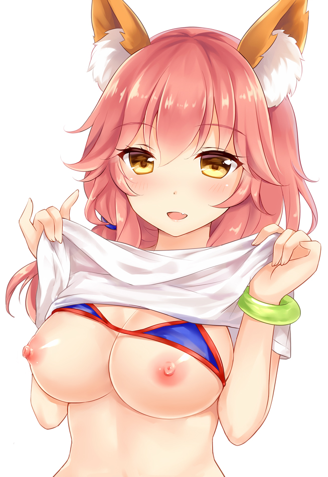 animal_ears bikini_top blue_bikini_top blush breasts eyebrows_visible_through_hair fang fate/grand_order fate_(series) fox_ears lifted_by_self long_hair looking_at_viewer medium_breasts nikoo nipples open_mouth pink_hair simple_background solo tamamo_(fate)_(all) tamamo_no_mae_(fate) tamamo_no_mae_(swimsuit_lancer)_(fate) upper_body white_background yellow_eyes
