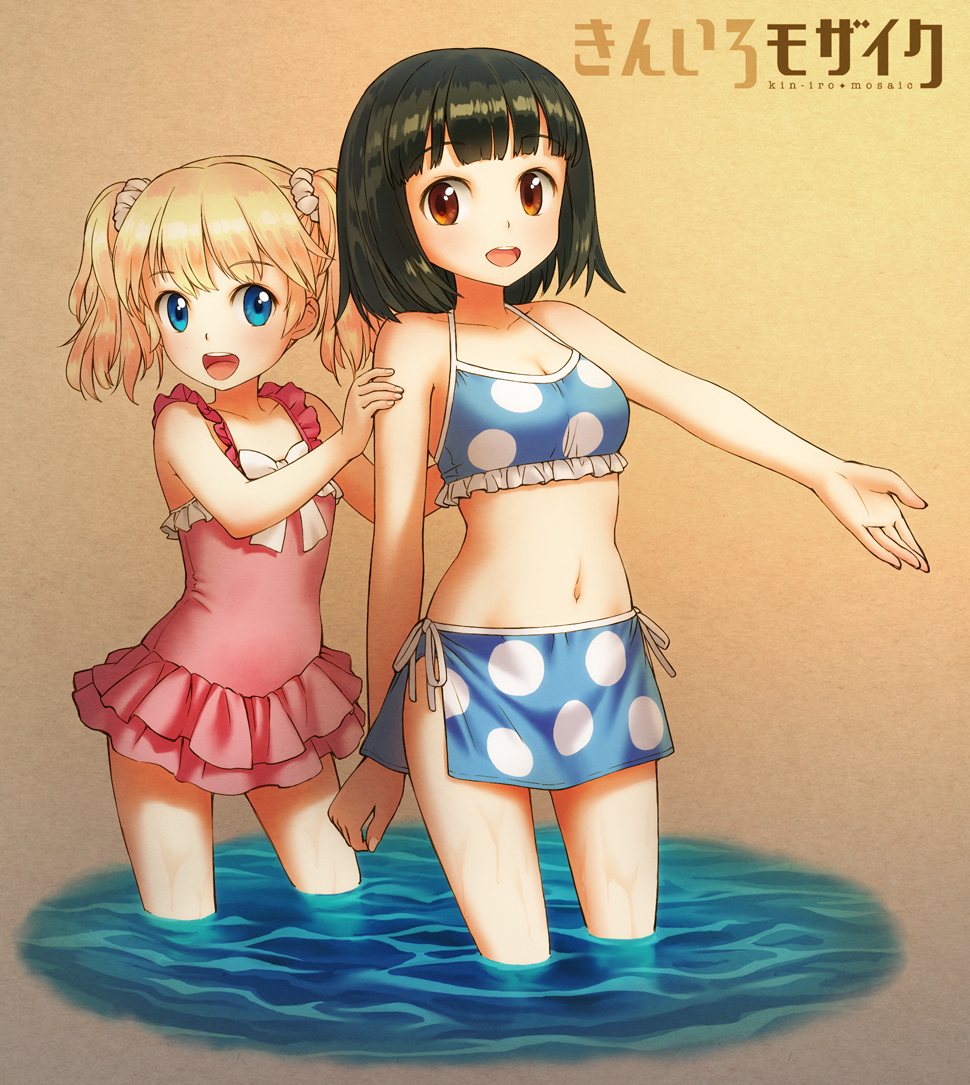 alice_cartelet arm_at_side arm_up arms_up bikini black_hair blonde_hair blue_bikini blue_eyes bow breasts brown_eyes casual_one-piece_swimsuit child commentary_request contrapposto copyright_name eyebrows_visible_through_hair flat_chest frilled_bikini_top frilled_swimsuit frills grin hair_ornament hair_scrunchie kin-iro_mosaic layered_swimsuit looking_at_viewer medium_breasts multiple_girls navel one-piece_swimsuit oomiya_shinobu open_mouth outstretched_arm pink_swimsuit polka_dot polka_dot_bikini poripori round_teeth school_swimsuit scrunchie short_hair short_twintails side-tie_bikini smile standing stomach swimsuit teeth tongue twintails wading water white_bow white_school_swimsuit white_swimsuit