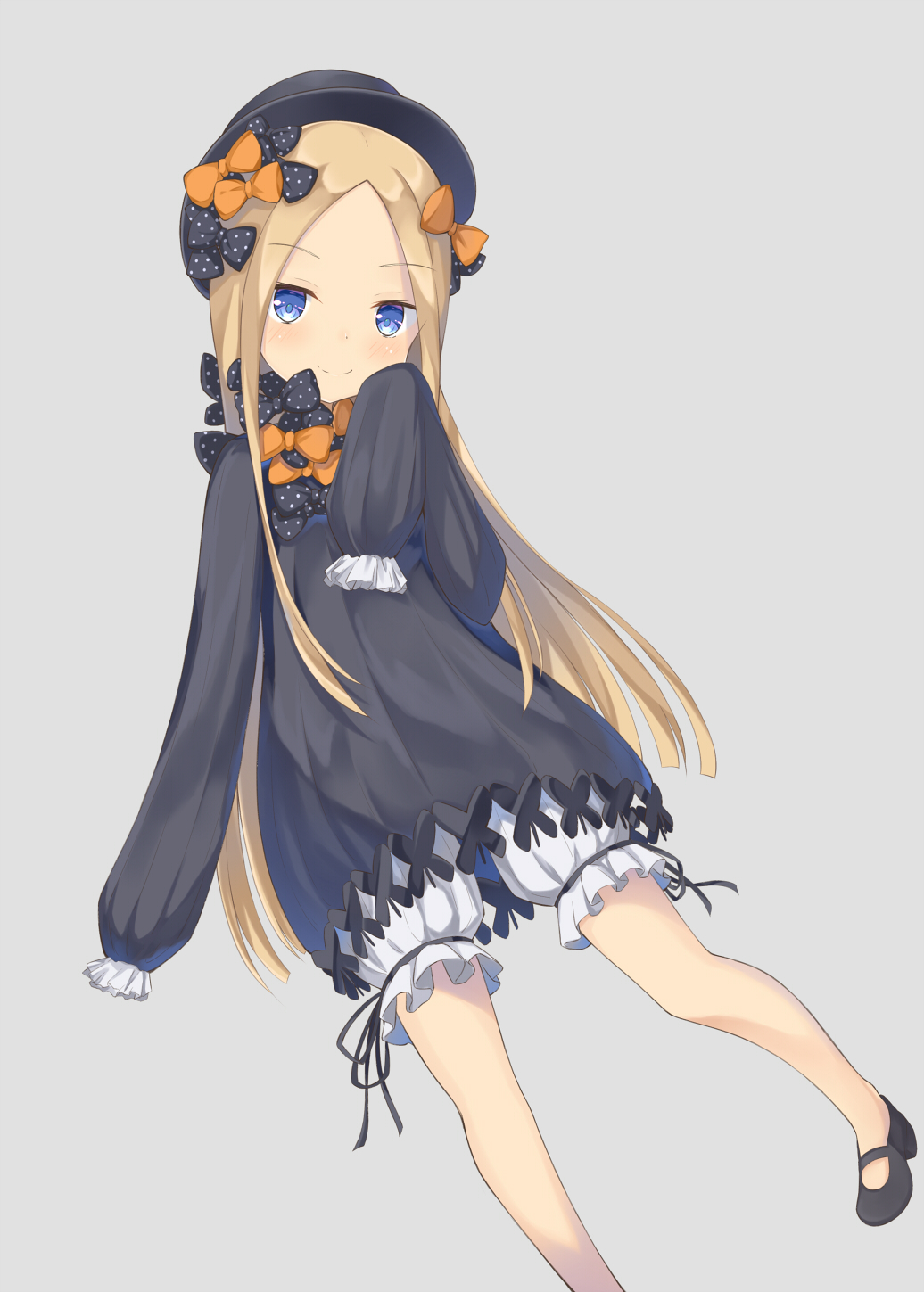 abigail_williams_(fate/grand_order) aroma0501 bangs black_bow black_dress black_footwear black_hat blonde_hair bloomers blue_eyes blush bow bug butterfly closed_mouth commentary_request dress eyebrows_visible_through_hair fate/grand_order fate_(series) forehead grey_background hair_bow hat head_tilt highres insect long_hair long_sleeves looking_at_viewer mary_janes orange_bow parted_bangs polka_dot polka_dot_bow shoes simple_background sleeves_past_fingers sleeves_past_wrists smile solo underwear very_long_hair white_bloomers