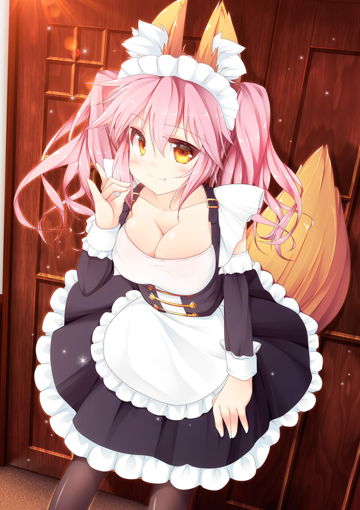 1girl alternate_costume animal_ear_fluff animal_ears apron black_legwear breasts cleavage collarbone enmaided fang fate/extra fate/grand_order fate_(series) fox_ears fox_girl fox_shadow_puppet fox_tail frills indoors large_breasts looking_at_viewer maid maid_apron maid_headdress pink_hair puffy_sleeves solo tail tamamo_(fate)_(all) tamamo_no_mae_(fate) torii_(kedamatori) twintails waist_apron yellow_eyes