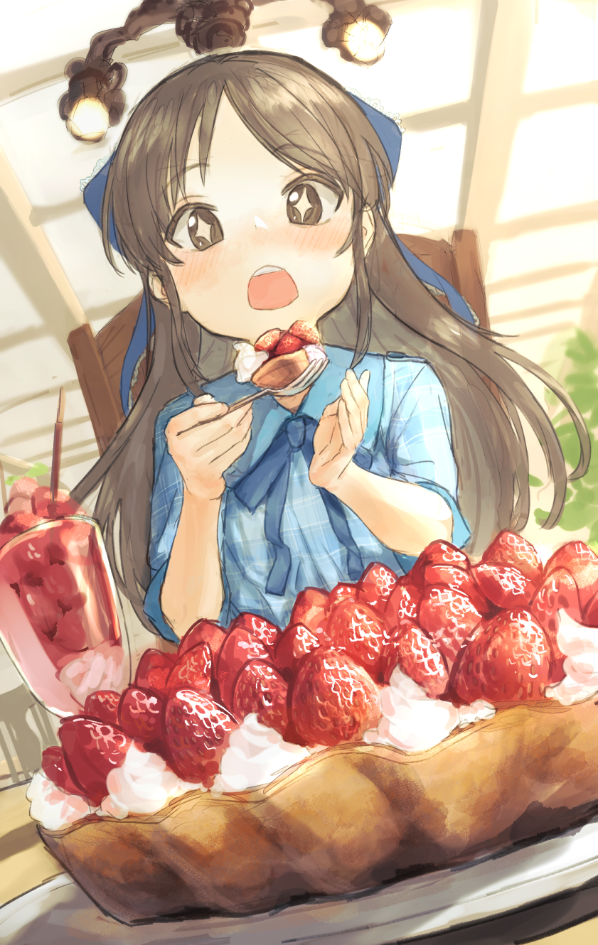 1girl bangs bionekojita blue_ribbon blue_shirt blush brown_eyes brown_hair chair commentary cream eating eyebrows_visible_through_hair food fork fruit hair_ribbon highres holding holding_fork idolmaster idolmaster_cinderella_girls idolmaster_cinderella_girls_starlight_stage indoors long_hair looking_at_viewer neck_ribbon open_mouth parfait parted_bangs pie plaid plaid_shirt plate ribbon round_teeth shirt short_sleeves sitting solo strawberry table tachibana_arisu teeth upper_body