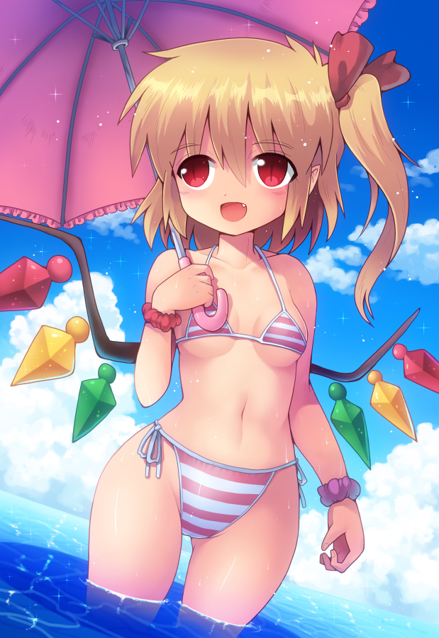 bikini blonde_hair blue_sky breasts cloud commentary_request cowboy_shot crystal day dutch_angle fang flandre_scarlet frilled_umbrella kurogarasu open_mouth outdoors pink_bikini pink_umbrella purple_scrunchie red_eyes scrunchie short_hair side_ponytail sky small_breasts smile solo standing striped striped_bikini swimsuit touhou wading water wings wrist_scrunchie