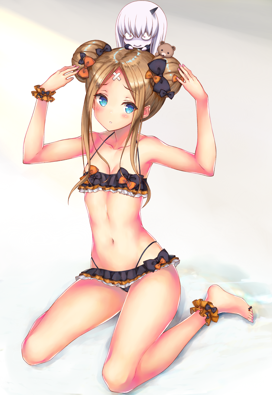 abigail_williams_(fate/grand_order) ankle_garter bags_under_eyes bandaid_on_forehead bangs bare_shoulders barefoot bikini black_bikini black_bow blonde_hair blue_eyes blush bow breasts chibi collarbone commentary_request crossed_bandaids double_bun emerald_float fate/grand_order fate_(series) forehead frilled_bikini frills gradient gradient_background hair_bow hands_up highres horn kagutsuchi_(l'archange) lavinia_whateley_(fate/grand_order) legs long_hair looking_at_viewer multiple_girls navel orange_bow pale_skin parted_bangs polka_dot polka_dot_bow scrunchie sitting small_breasts stuffed_animal stuffed_toy swimsuit teddy_bear thighs wariza white_hair wide-eyed wrist_scrunchie