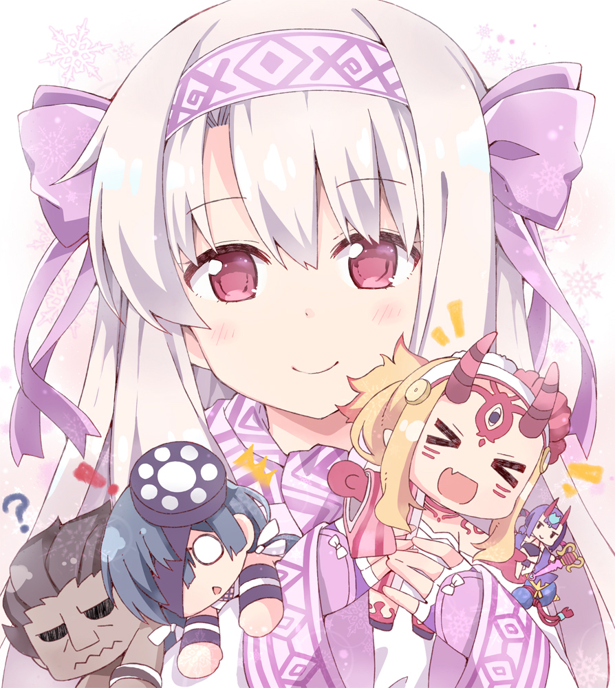 &gt;_&lt; /\/\/\ 1boy 4girls :d ? ainu_clothes bangs berserker black_hair blonde_hair blush bow chibi closed_eyes closed_mouth commentary_request dark_skin dark_skinned_male eyebrows_visible_through_hair facing_viewer fang fate/grand_order fate/stay_night fate_(series) fingerless_gloves gloves hair_between_eyes hair_bow hairband horns ibaraki_douji_(fate/grand_order) ibaraki_douji_(swimsuit_lancer)_(fate) illyasviel_von_einzbern light_brown_hair long_hair long_sleeves looking_at_viewer minigirl mochizuki_chiyome_(fate/grand_order) multiple_girls o_o oni oni_horns open_mouth pink_hairband purple_bow purple_gloves red_eyes rioshi shuten_douji_(fate/grand_order) shuten_douji_(halloween)_(fate) sidelocks sitonai sleeves_past_wrists smile snowflakes wavy_mouth xd