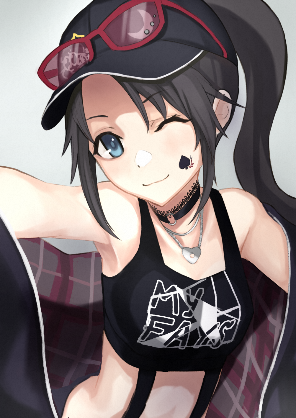 1girl ;) ashiya_hiro bangs bare_shoulders baseball_cap black_choker black_hair black_headwear black_tank_top blush breasts choker closed_mouth clothes_writing commentary_request crop_top eyebrows_visible_through_hair eyewear_on_head facial_mark grey_background hat head_tilt heart heart_necklace high_ponytail highres idolmaster idolmaster_shiny_colors long_hair midriff mitsumine_yuika o-ring o-ring_choker one_eye_closed outstretched_arm parted_bangs ponytail red-framed_eyewear small_breasts smile solo spade_(shape) sunglasses tank_top very_long_hair