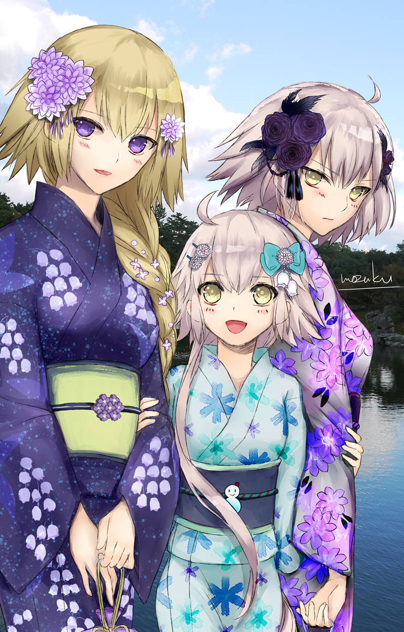 3girls :d aile_t black_feathers black_ribbon blonde_hair blue_bow blue_kimono blue_sky blush bow braided_ponytail cloud day fate/grand_order fate_(series) floral_print flower hair_bow hair_flower hair_ornament hair_over_shoulder hair_ribbon hairclip highres japanese_clothes jeanne_d'arc_(alter)_(fate) jeanne_d'arc_(fate) jeanne_d'arc_(fate)_(all) jeanne_d'arc_alter_santa_lily kimono lake long_hair looking_at_viewer looking_up multiple_girls obi open_mouth outdoors ponytail print_kimono purple_eyes purple_flower purple_rose ribbon rose sash short_hair silver_hair sky smile snowflake_print very_long_hair white_flower white_kimono yellow_eyes