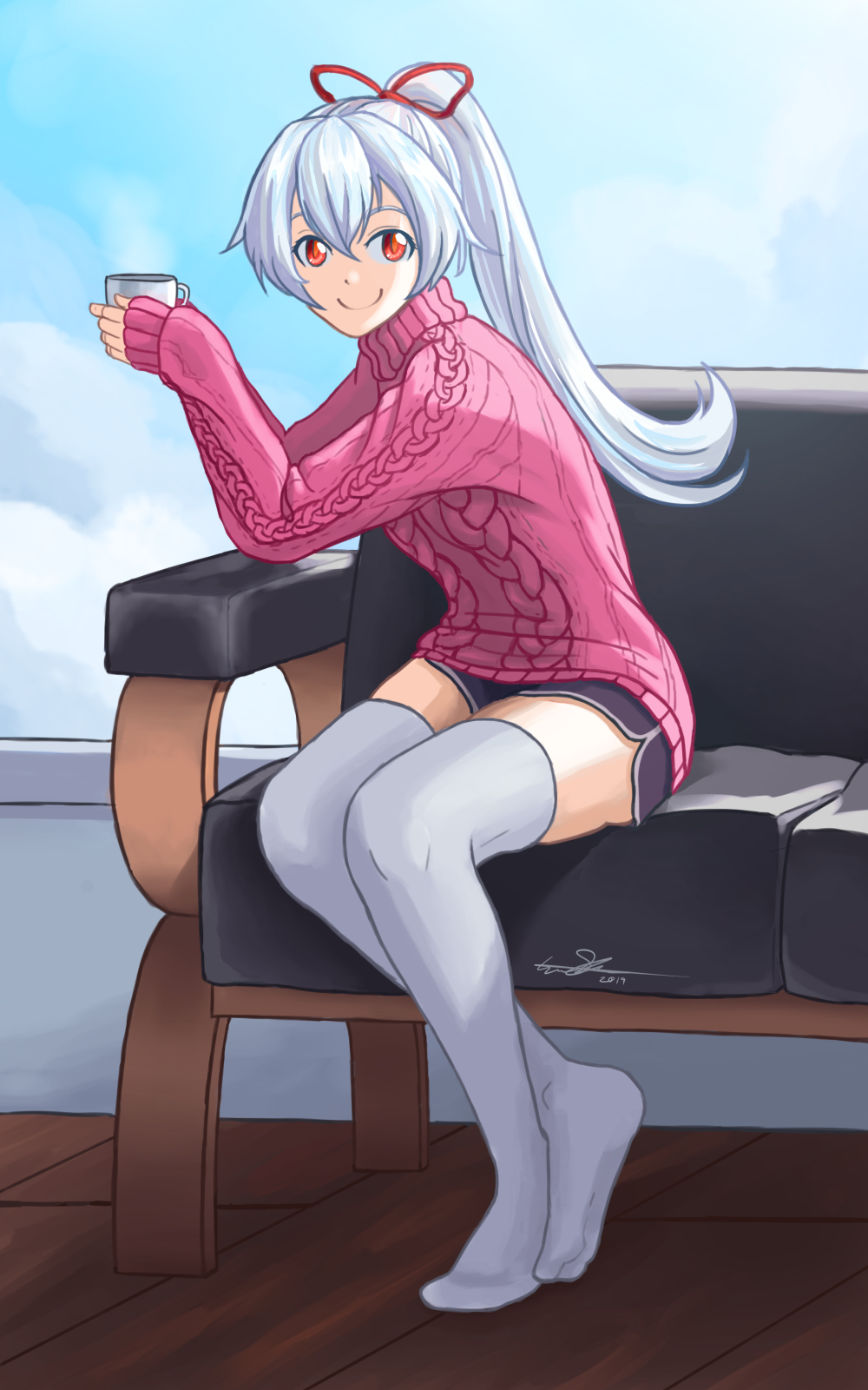 1girl aran_sweater black_shorts blush commandersevan couch cup english_commentary fate/grand_order fate_(series) hair_between_eyes hair_ribbon highres holding holding_cup long_hair on_couch pink_sweater ponytail red_eyes red_ribbon ribbon shorts signature silver_hair sitting sleeves_past_wrists slit_pupils smile solo sweater thighhighs tomoe_gozen_(fate/grand_order) white_legwear