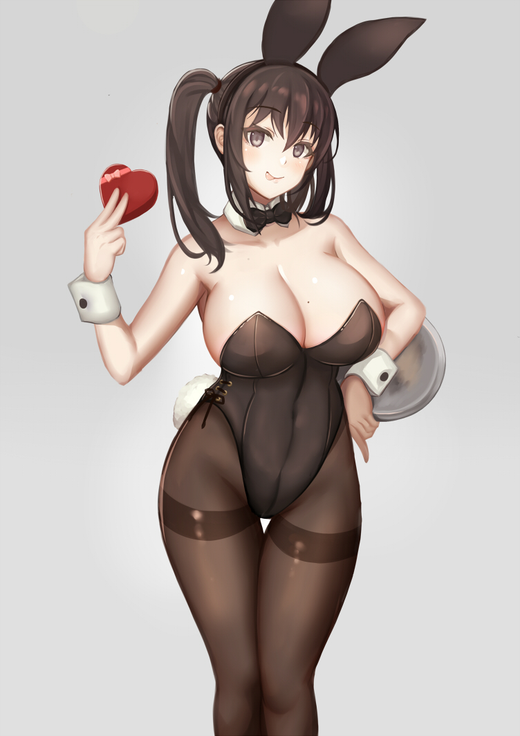 1girl ai_gon_deroga animal_ears black_legwear black_leotard black_neckwear bow bowtie breasts bunny_ears bunny_girl bunny_tail bunnysuit cleavage commentary_request detached_collar grey_background heart highleg highleg_leotard large_breasts leotard looking_at_viewer original pantyhose simple_background standing tail thigh_gap thighband_pantyhose tray wrist_cuffs