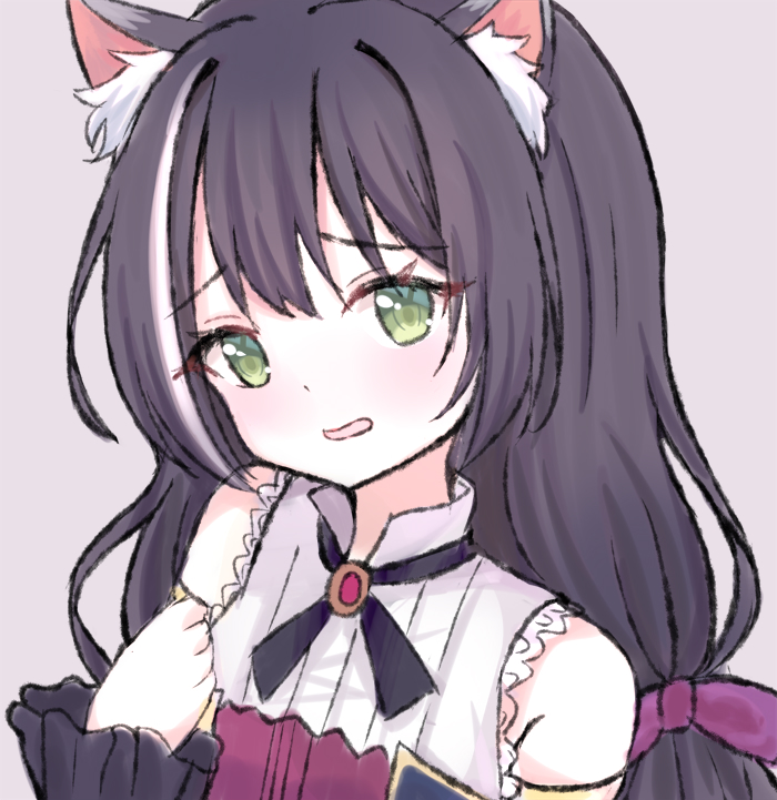 1girl animal_ear_fluff animal_ears bangs bare_shoulders black_hair blush bow cat_ears detached_sleeves eyebrows_visible_through_hair green_eyes grey_background hair_bow hand_up head_tilt kyaru_(princess_connect) long_sleeves parted_lips princess_connect! princess_connect!_re:dive purple_bow satori_(ymoy) shirt simple_background sleeveless sleeveless_shirt sleeves_past_wrists solo upper_body white_shirt