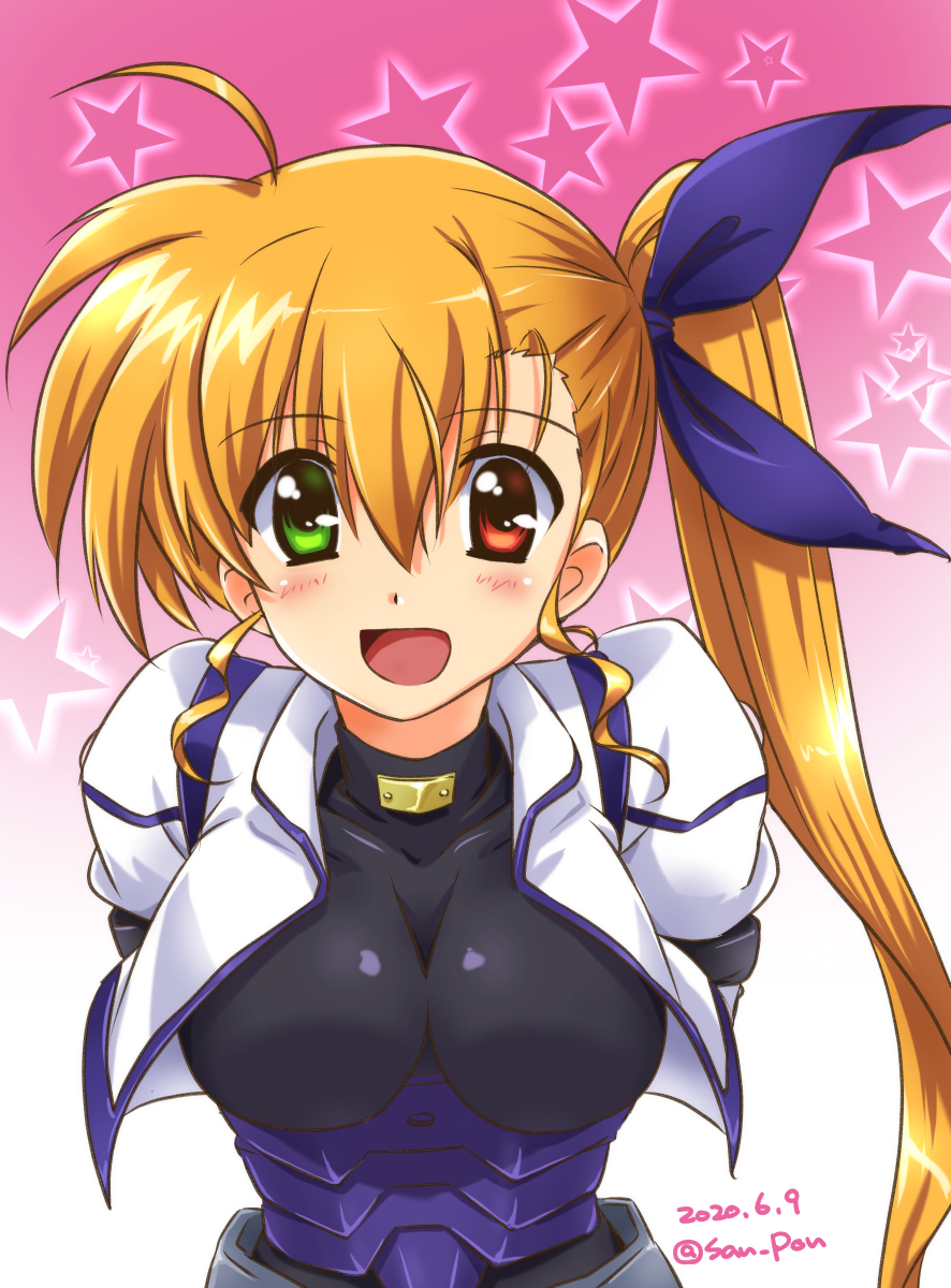 1girl ahoge artist_name bangs black_bodysuit blonde_hair blush bodysuit bow breasts clip_studio_paint_(medium) commentary_request dated eyebrows_visible_through_hair gradient gradient_background green_eyes hair_between_eyes hair_bow heterochromia highres jacket long_hair looking_at_viewer lyrical_nanoha mahou_shoujo_lyrical_nanoha_vivid medium_breasts open_clothes open_jacket open_mouth photoshop_(medium) pink_background purple_bow red_eyes san-pon side_ponytail sidelocks simple_background smile solo star_(symbol) upper_body vivid_strike! vivio white_background white_jacket