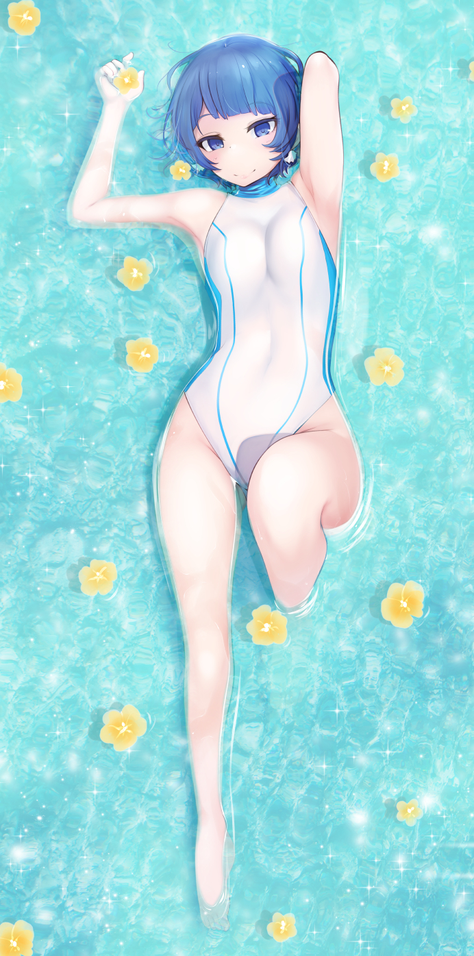 1girl amekosame armpits bangs bare_arms bare_legs bare_shoulders barefoot blue_eyes blue_hair blue_swimsuit blunt_bangs breasts closed_mouth commentary_request competition_swimsuit covered_navel eyebrows_visible_through_hair flower highleg highleg_swimsuit highres holding looking_at_viewer lying on_back one-piece_swimsuit partially_submerged short_hair small_breasts smile solo suntory suntory_nomu swimsuit virtual_youtuber water white_swimsuit yellow_flower