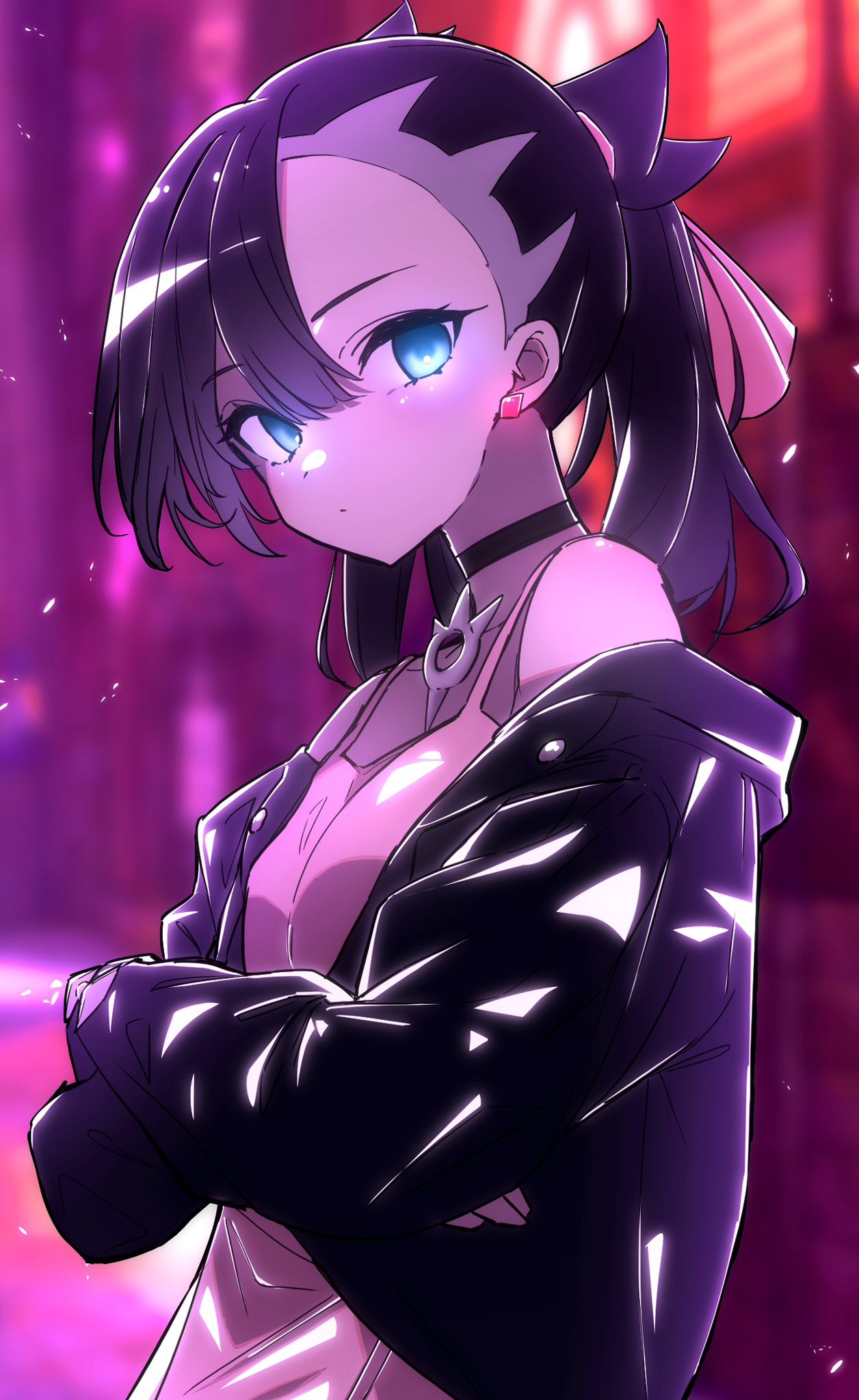 1girl asymmetrical_bangs black_choker black_jacket blue_eyes blurry blurry_background choker closed_mouth commentary_request crossed_arms dress highres jacket looking_at_viewer marie_(pixiv59672544) marnie_(pokemon) open_clothes open_jacket pink_dress pokemon pokemon_swsh solo standing