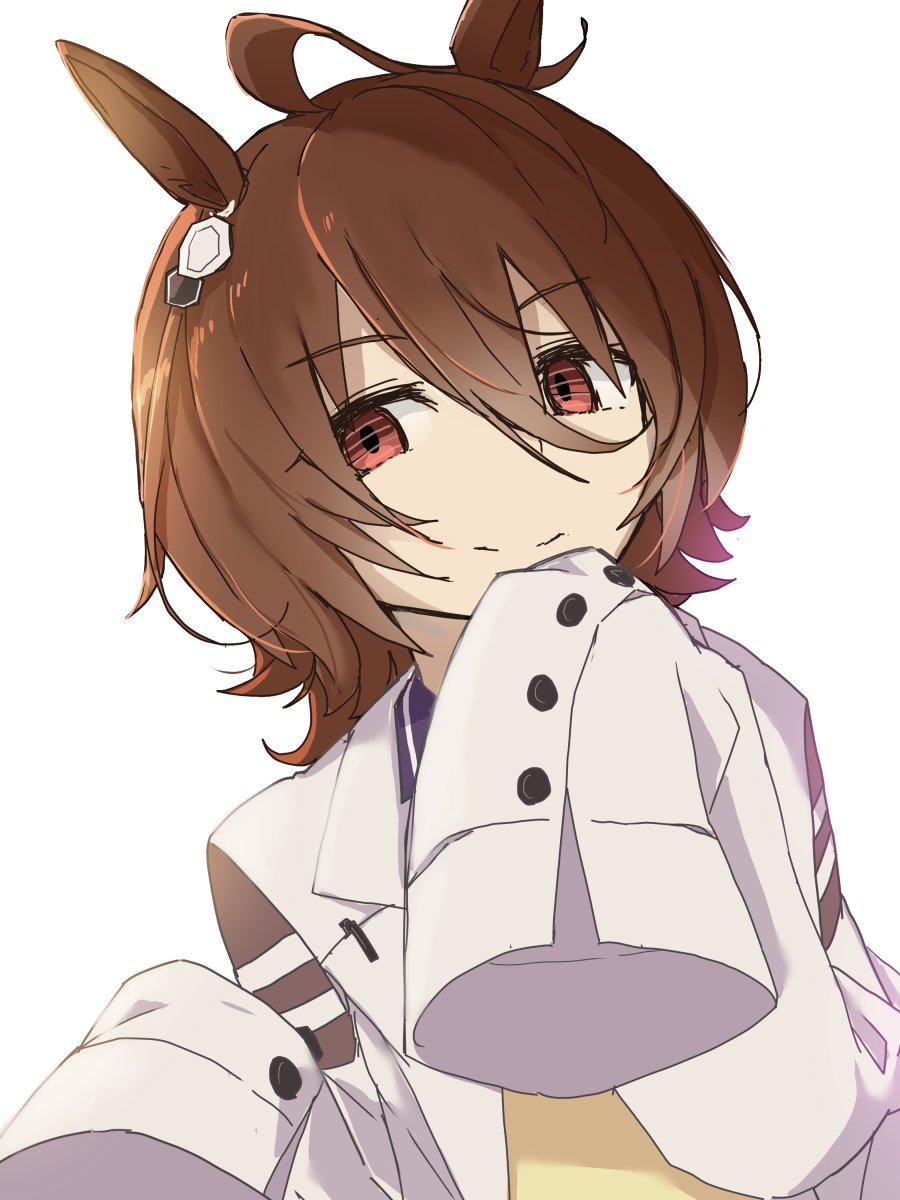 1girl agnes_tachyon_(umamusume) animal_ears bangs brown_hair closed_mouth coat eyebrows_visible_through_hair hair_ornament highres horse_ears labcoat long_sleeves looking_at_viewer open_clothes open_coat red_eyes simple_background sleeves_past_fingers sleeves_past_wrists smile solo tyouseki umamusume upper_body white_background white_coat