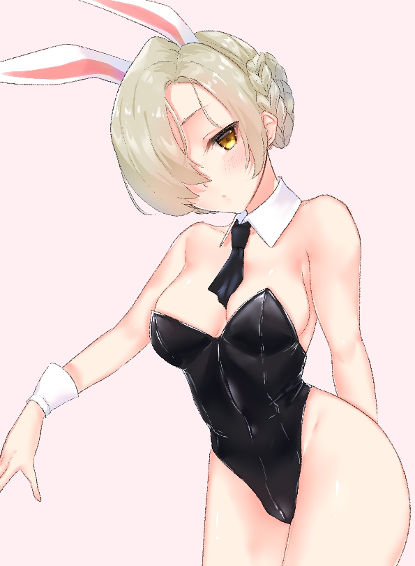 1girl aliasing alternate_costume animal_ears arm_behind_back ascot ascot_between_breasts azur_lane bare_legs bare_shoulders black_ascot black_leotard blonde_hair blush braid breasts cleavage commentary_request covered_navel detached_collar expressionless hair_over_one_eye hand_up hip_focus leaning_forward leotard medium_breasts open_mouth playboy_bunny rabbit_ears sheffield_(azur_lane) short_hair solo yellow_eyes zabuton_(zabu10n3)