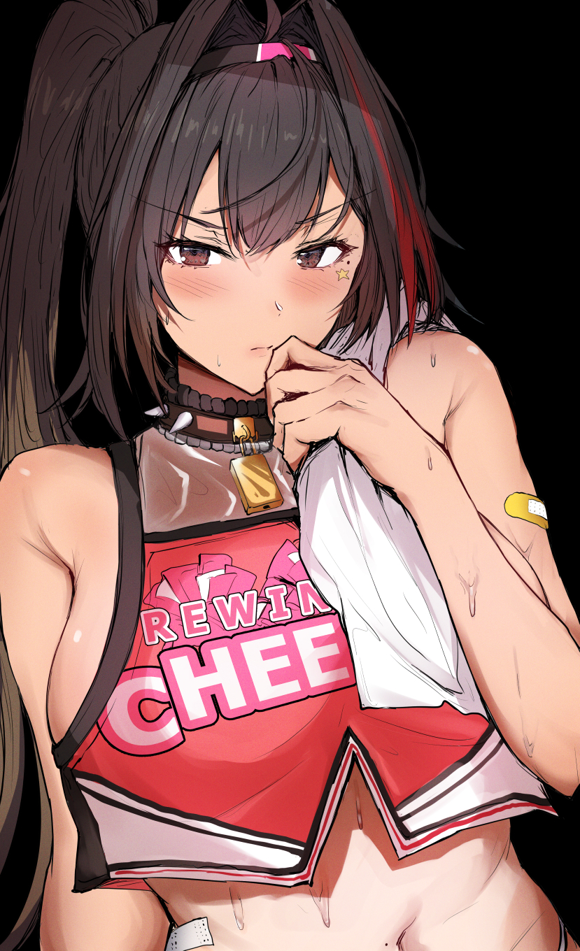 1girl bandaid bandaid_on_arm bare_shoulders bay_(nikke) black_hair blush breasts brown_eyes closed_mouth clothes_writing commentary crop_top dark_background goddess_of_victory:_nikke hair_between_eyes hair_intakes hairband highres holding holding_towel large_breasts looking_at_viewer mole mole_on_stomach mole_under_eye multicolored_hair navel red_hair red_shirt sak1_01 shirt simple_background solo star_sticker sticker_on_face streaked_hair sweat towel towel_on_one_shoulder upper_body v-shaped_eyebrows