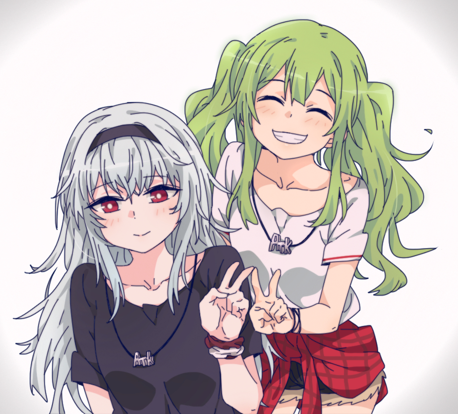 2girls alternate_costume black_shirt blush closed_eyes clothes_around_waist collarbone commentary eyebrows_visible_through_hair facing_viewer girls'_frontline green_hair grin hairband jacket jacket_around_waist jewelry korean_commentary long_hair m950a_(girls'_frontline) multiple_girls necklace red_eyes shirt short_sleeves shorts sidarim silver_hair simple_background smile thunder_(girls'_frontline) twintails upper_body v white_background white_shirt