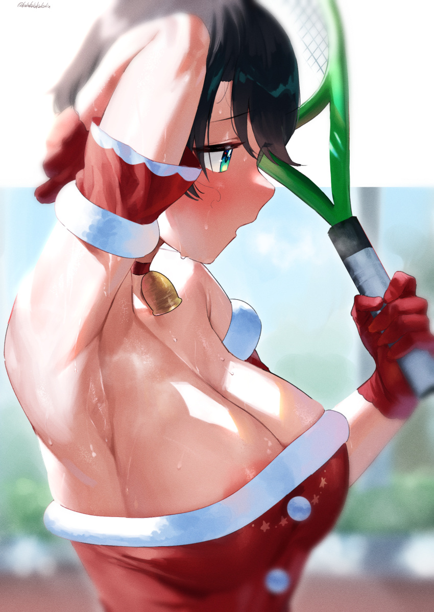 1girl arm_garter armpits bare_shoulders bell black_hair blurry blurry_background blush breasts cleavage frikulu gloves green_eyes highres holding holding_racket hololive large_breasts neck_bell oozora_subaru profile racket red_gloves short_hair solo sweat tennis_racket upper_body virtual_youtuber wet wet_hair