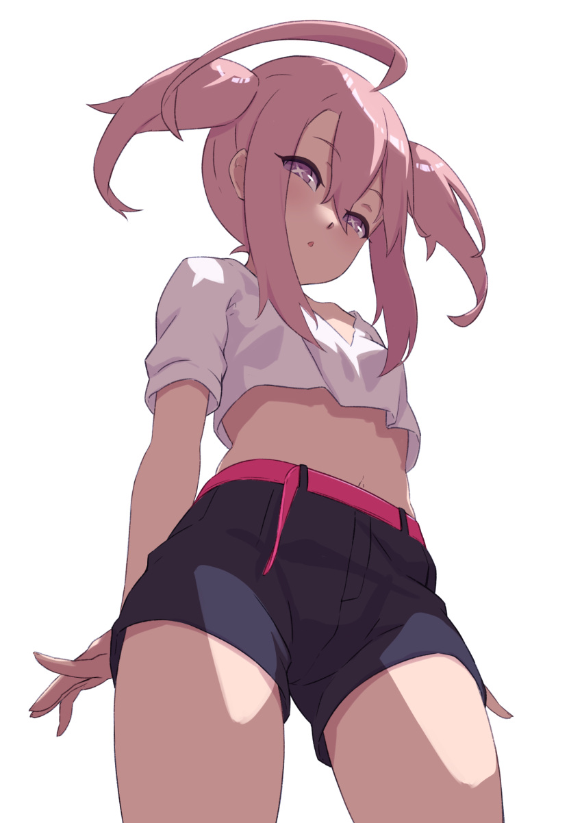 1girl ahoge azur_lane bangs belt black_shorts commentary_request crop_top eyebrows_visible_through_hair from_below hair_between_eyes highres jilu looking_at_viewer looking_down midriff navel parted_lips pink_belt pink_hair purple_eyes saratoga_(azur_lane) shirt short_shorts shorts simple_background solo white_background white_shirt