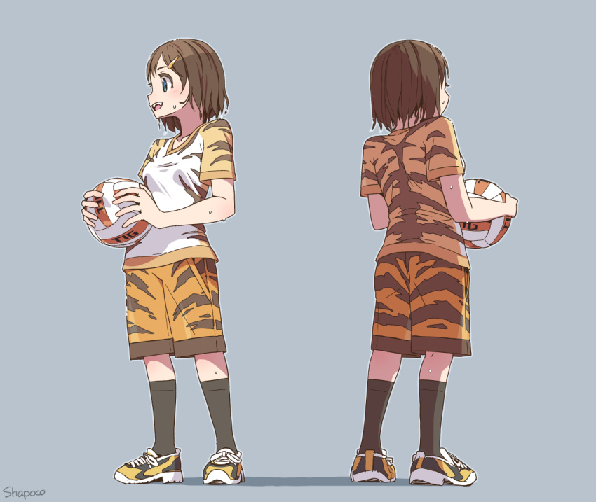 1girl animal_print artist_name ball bangs basketball black_legwear blue_eyes breasts brown_hair facing_away full_body grey_background hair_ornament hairclip holding holding_ball kneehighs looking_away multicolored_shirt multiple_views open_mouth orange_shirt orange_shorts original outline print_shirt print_shorts shadow shapoco shirt shoes short_hair shorts simple_background small_breasts sneakers sportswear standing sweat t-shirt tiger_print twitter_username white_outline white_shirt yellow_footwear