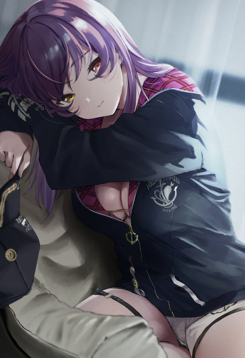 1girl anno_masato bangs baseball_cap black_headwear black_jacket breasts cleavage closed_mouth hat heterochromia highres holding holding_clothes holding_hat hololive houshou_marine jacket long_hair long_sleeves looking_away partially_unzipped purple_hair red_eyes shorts solo thigh_strap virtual_youtuber white_shorts yellow_eyes