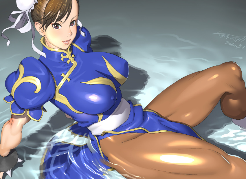 1girl blue_dress bracelet breasts brown_eyes brown_hair brown_legwear bun_cover china_dress chinese_clothes chun-li commentary_request covered_nipples dated double_bun dress highres jewelry kotoyoshi_yumisuke large_breasts lips looking_at_viewer pantyhose partially_submerged pelvic_curtain puffy_short_sleeves puffy_sleeves reclining revision sash short_sleeves signature solo spiked_bracelet spikes street_fighter street_fighter_ii_(series) thick_thighs thighs water