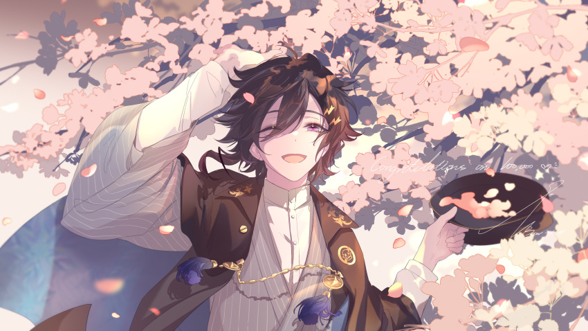 1boy ;d absurdres arm_up black_cape black_hair black_headwear cape cherry_blossoms congratulations dress_shirt falling_petals floral_print grey_kimono hair_between_eyes hair_ornament hairclip hat hat_removed headwear_removed highres holding holding_clothes holding_hat holostars japanese_clothes kanade_izuru kimono lapel lightning_bolt_hair_ornament lightning_bolt_symbol looking_at_viewer male_focus np.bear official_alternate_costume one_eye_closed petals purple_eyes shirt short_hair shosei skull_print smile solo striped striped_kimono symbol-only_commentary tassel upper_body virtual_youtuber white_shirt