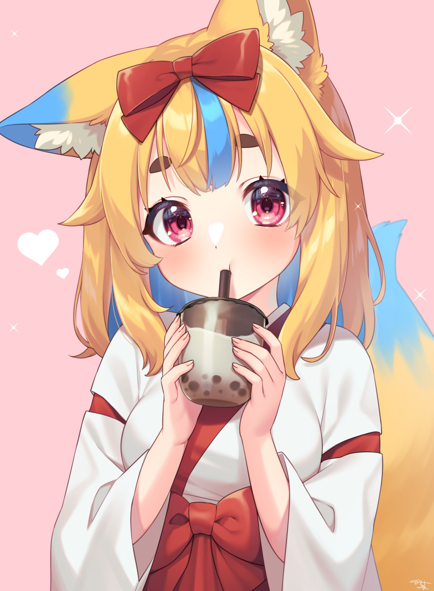 1girl absurdres animal_ear_fluff animal_ears bangs blonde_hair blue_hair bow breasts bubble_tea commentary_request cup disposable_cup drinking drinking_straw eyebrows_visible_through_hair fox_ears fox_girl fox_tail hair_bow hakama hakama_skirt heart highres holding holding_cup indie_virtual_youtuber japanese_clothes kimono looking_at_viewer medium_breasts multicolored_hair pink_background red_bow red_eyes red_hakama sakura_chiyo_(konachi000) short_eyebrows simple_background skirt solo sparkle tail thick_eyebrows two-tone_hair unaligned_ears virtual_youtuber white_kimono yamano_kayo