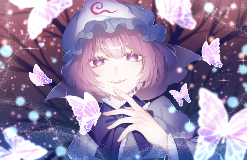 1girl absurdres bangs blue_headwear blurry blurry_background bug butterfly commentary_request eyebrows_visible_through_hair hat highres looking_at_viewer mob_cap pink_eyes pink_hair saigyouji_yuyuko short_hair smile solo star_(symbol) toraneko_2 touhou triangular_headpiece upper_body wavy_hair