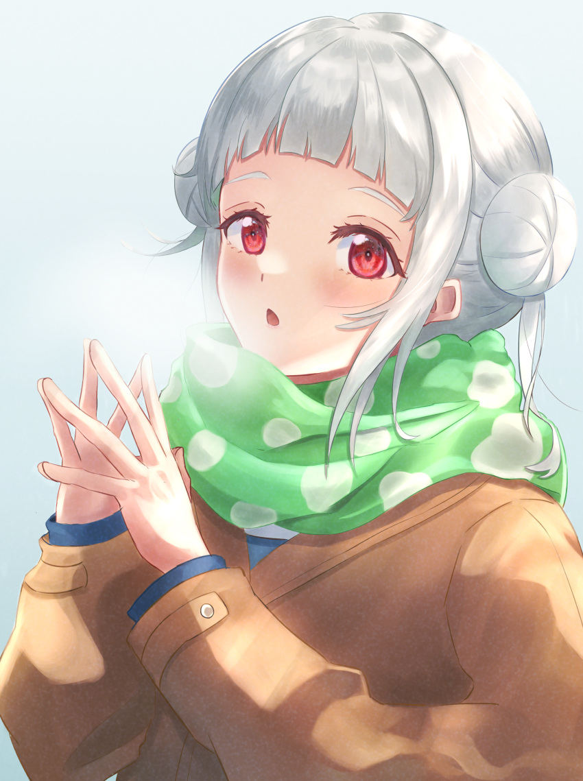 1girl absurdres arashi_chisato bangs blunt_bangs bow brown_coat coat green_scarf hair_bow highres ina_ina_rina long_sleeves love_live! love_live!_superstar!! open_mouth red_eyes scarf shiny shiny_hair short_hair solo upper_body white_hair