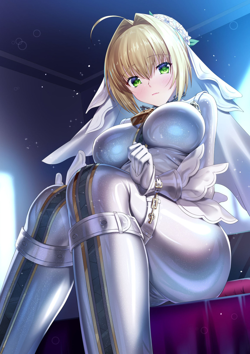 1girl ahoge bangs belt blonde_hair blush bodysuit breasts chain fate/extra fate/extra_ccc fate_(series) flower_wreath full-length_zipper green_eyes hair_between_eyes hair_intakes head_wreath highres iro_ame_(amewaagada) large_breasts lock long_hair looking_at_viewer loose_belt nero_claudius_(bride)_(fate) nero_claudius_(fate) padlock sitting solo thighs veil white_bodysuit zipper zipper_pull_tab