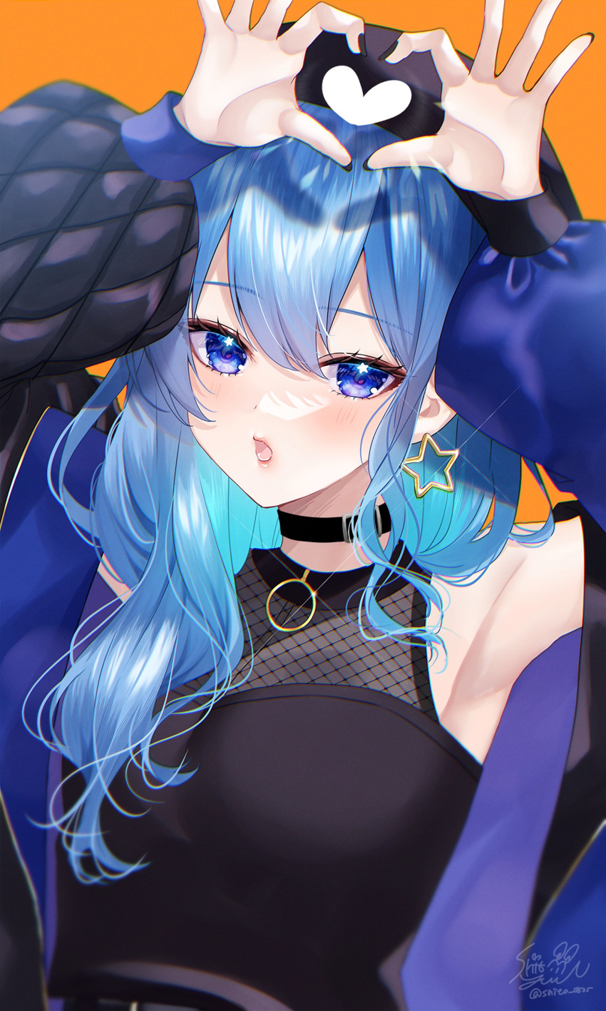 1girl :o absurdres alternate_breast_size alternate_costume armpits arms_up asymmetrical_hair asymmetrical_sleeves beret black_choker black_headwear black_jacket black_nails black_shirt blue_eyes blue_jacket blush breasts choker commentary earrings eyelashes eyeshadow glint hair_over_shoulder hat heart heart_hands highres hololive hoshimachi_suisei jacket jewelry large_breasts light_blue_hair lips lipstick long_hair looking_at_viewer makeup mesh mismatched_sleeves multicolored_clothes multicolored_jacket nail_polish open_mouth orange_background shirt signature simple_background sleeveless sleeveless_shirt solo star_(symbol) star_earrings star_in_eye symbol_in_eye twitter_username two-tone_jacket upper_body virtual_youtuber yuuyu_(moco20111115)