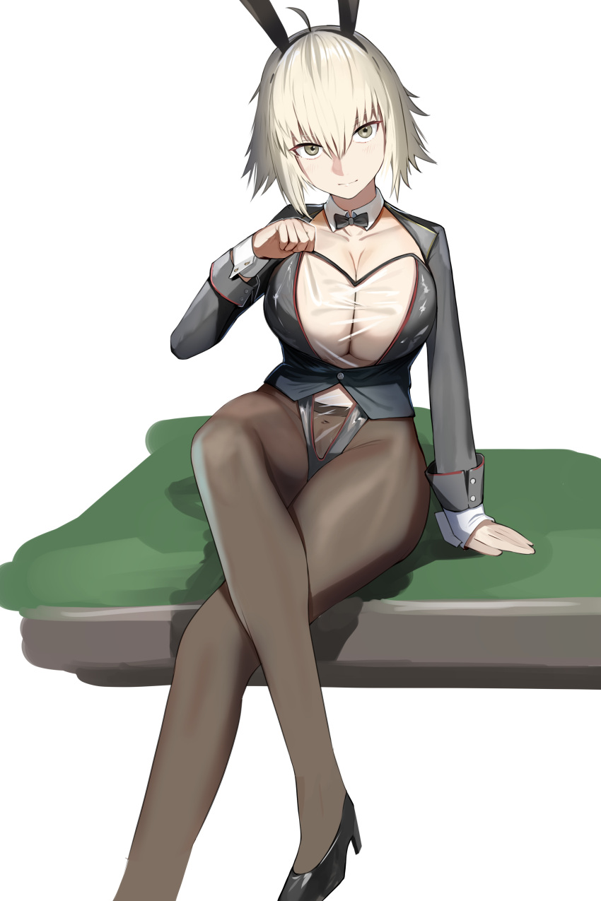 1girl absurdres bangs basaru_1106 breasts fate/grand_order fate_(series) grey_hair highres jeanne_d'arc_alter_(avenger)_(fate) jeanne_d'arc_alter_(fate) large_breasts looking_at_viewer short_hair sitting solo yellow_eyes