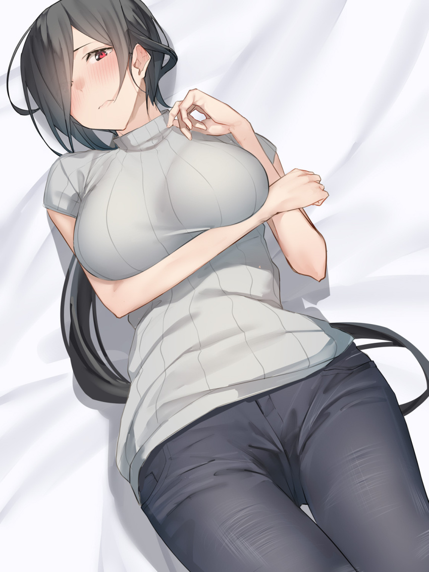 1girl arm_under_breasts bangs bed_sheet black_hair black_pants blush breasts closed_mouth commentary_request denim grey_sweater hair_over_one_eye highres jeans large_breasts long_hair looking_at_viewer lying on_back original pallad pants red_eyes ribbed_sweater short_sleeves solo sweater