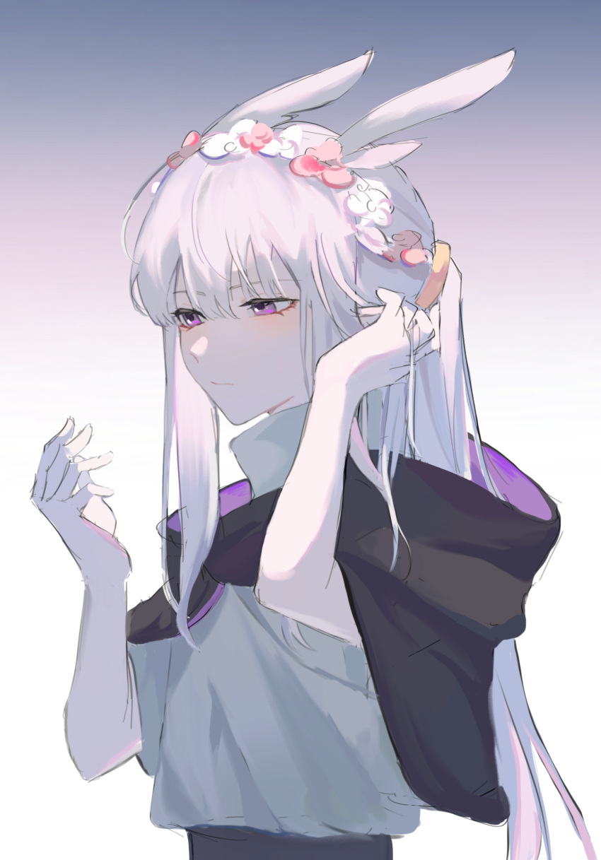 androgynous bangs blunt_bangs grey_hair hand_in_own_hair highres li983096 mimizuku_(sky:_children_of_the_light) pointy_hair ponytail purple_eyes simple_background sky:_children_of_the_light solo upper_body white_hair wreath