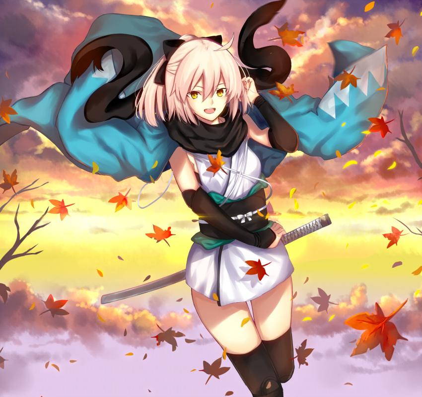 1girl ahoge arm_guards autumn autumn_leaves black_bow black_legwear black_scarf bow fate/grand_order fate_(series) haori highres iro_(sekaixiro) japanese_clothes katana kimono kimono_skirt looking_at_viewer obi okita_souji_(fate) okita_souji_(koha-ace) pink_hair sash scarf short_hair short_kimono sleeveless sleeveless_kimono smile solo sunset sword thighhighs thighs type-moon weapon white_kimono yellow_eyes