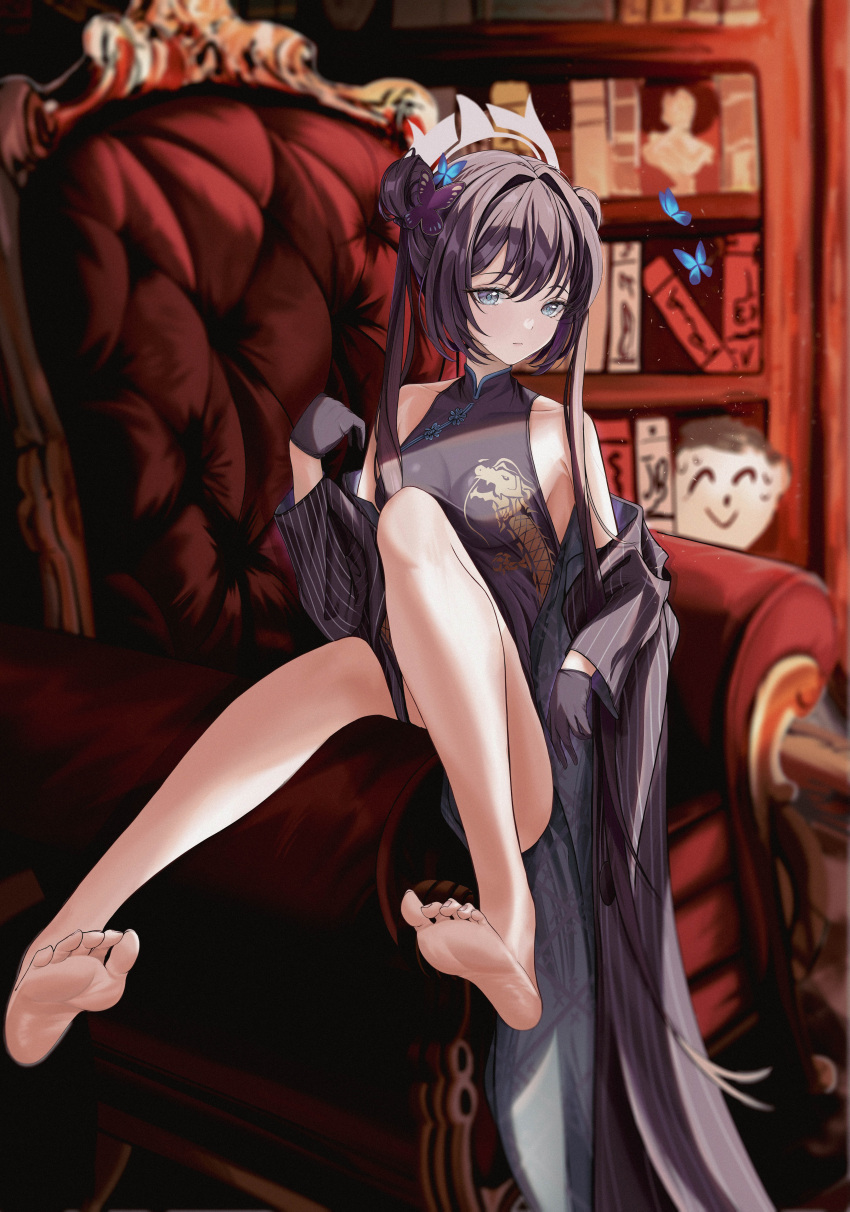 1girl about_fg absurdres bare_legs barefoot black_dress black_gloves black_hair blue_archive blue_eyes breasts china_dress chinese_clothes commentary double_bun dress feet gloves hair_bun highres kisaki_(blue_archive) knee_up legs long_hair on_chair pelvic_curtain petite sleeveless sleeveless_dress small_breasts soles solo toenails toes twintails