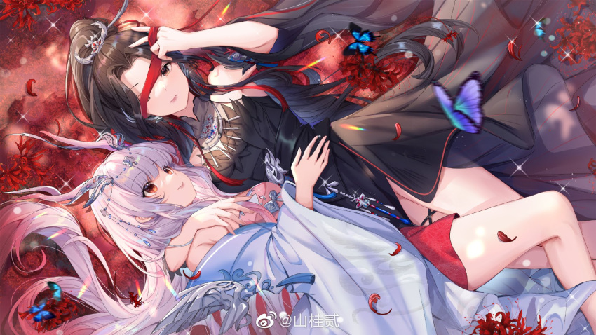 2girls bare_legs black_hair bug butterfly earrings falling_petals flower gradient_hair gui_xiansheng_(zhu_xian) hair_ornament highres horns jewelry jiu_ying_(zhu_xian) long_hair multicolored_hair multiple_girls necklace petals ponytail removing_eyewear shanguier smile spider_lily white_hair zhu_xian