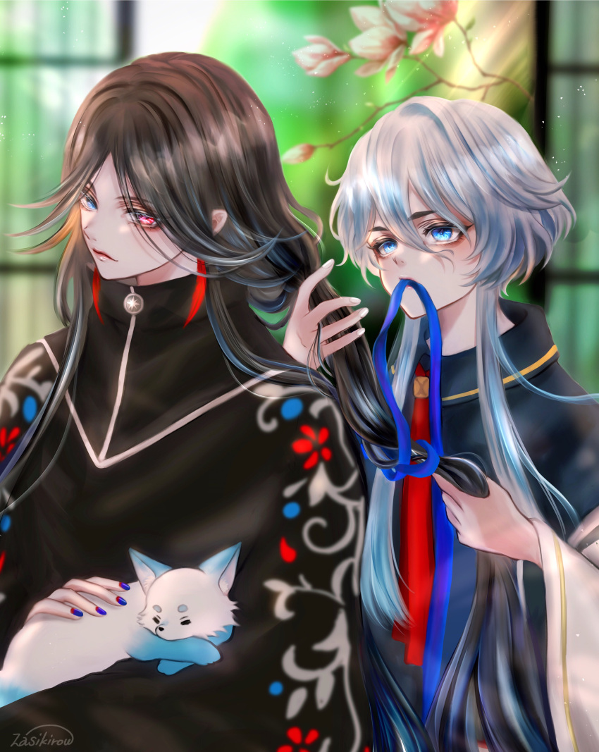 2boys absurdres blue_eyes brown_hair facing_another fox hakusan_yoshimitsu hakusan_yoshimitsu's_fox heterochromia highres long_hair long_sleeves multiple_boys nail_polish red_eyes shichiseiken_(touken_ranbu) short_hair short_hair_with_long_locks touken_ranbu tying_hair white_hair zasikirou