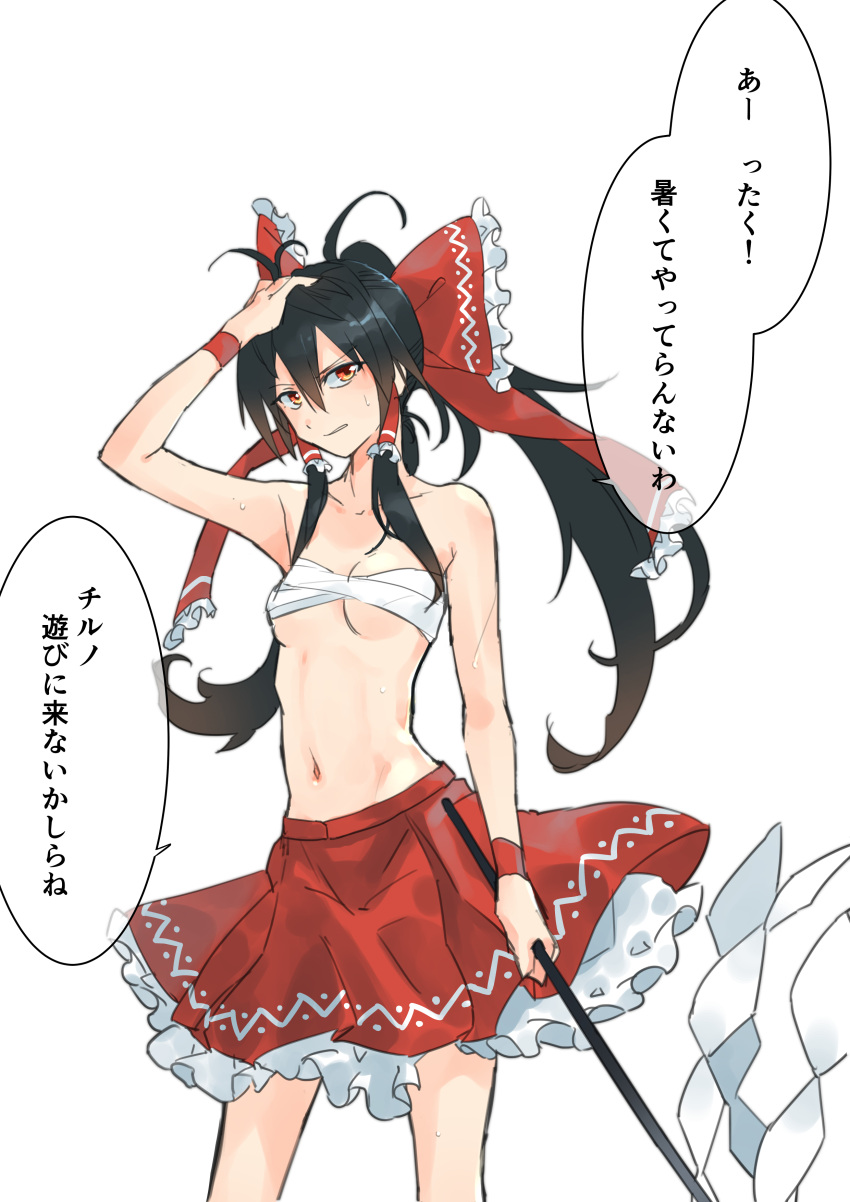 1girl absurdres bare_shoulders bow breasts chest_sarashi commentary_request frilled_bow frilled_hair_tubes frills gohei hair_bow hair_tubes hakurei_reimu hand_on_own_head highres holding holding_gohei kakaricho_dairi long_hair looking_at_viewer midriff navel red_bow red_skirt sarashi skirt solo speech_bubble sweat touhou translation_request